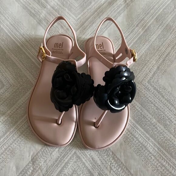 Mel Dreamed by Melissa Girls Pink Jelly Sandals with Black Flower - Picture 1 of 7
